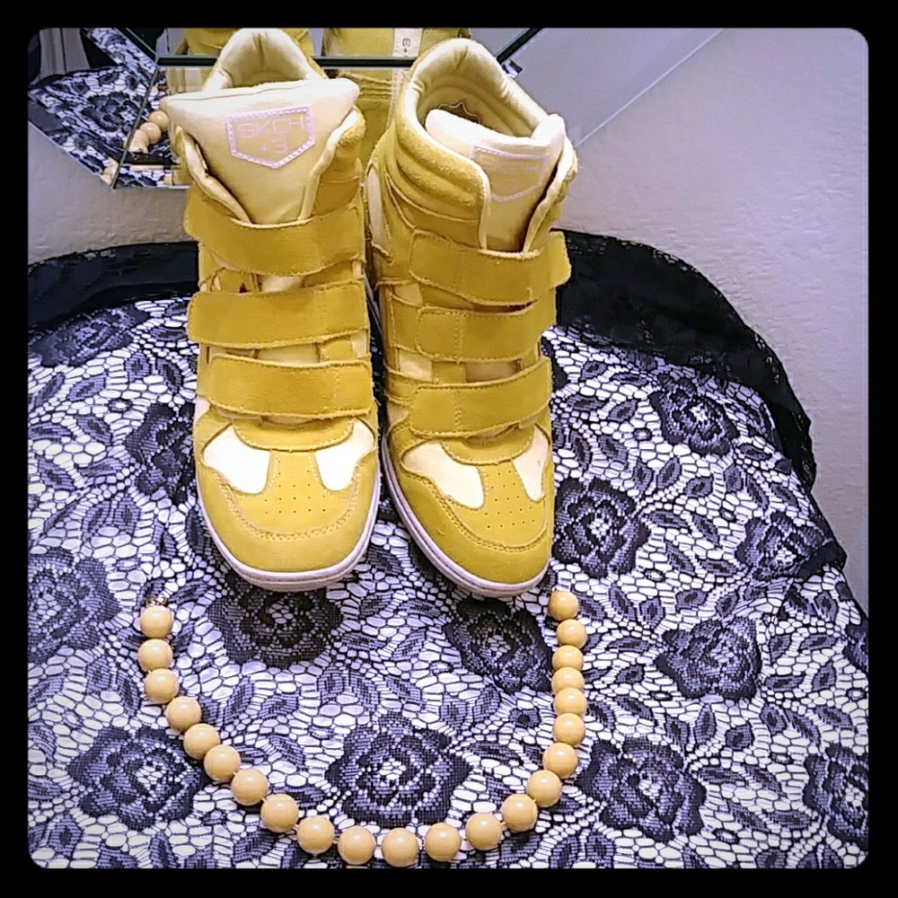 Wedge Tennis Shoes
